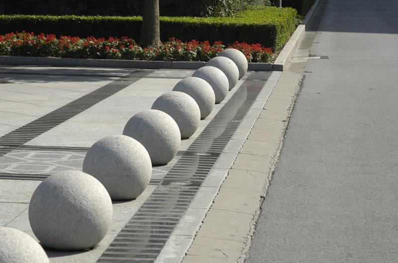 гранитные ограждения