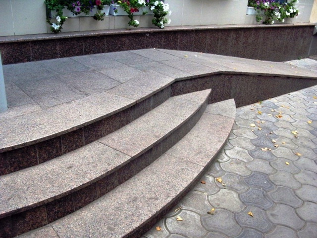 granitnye stupeni dlya krylca doma 04